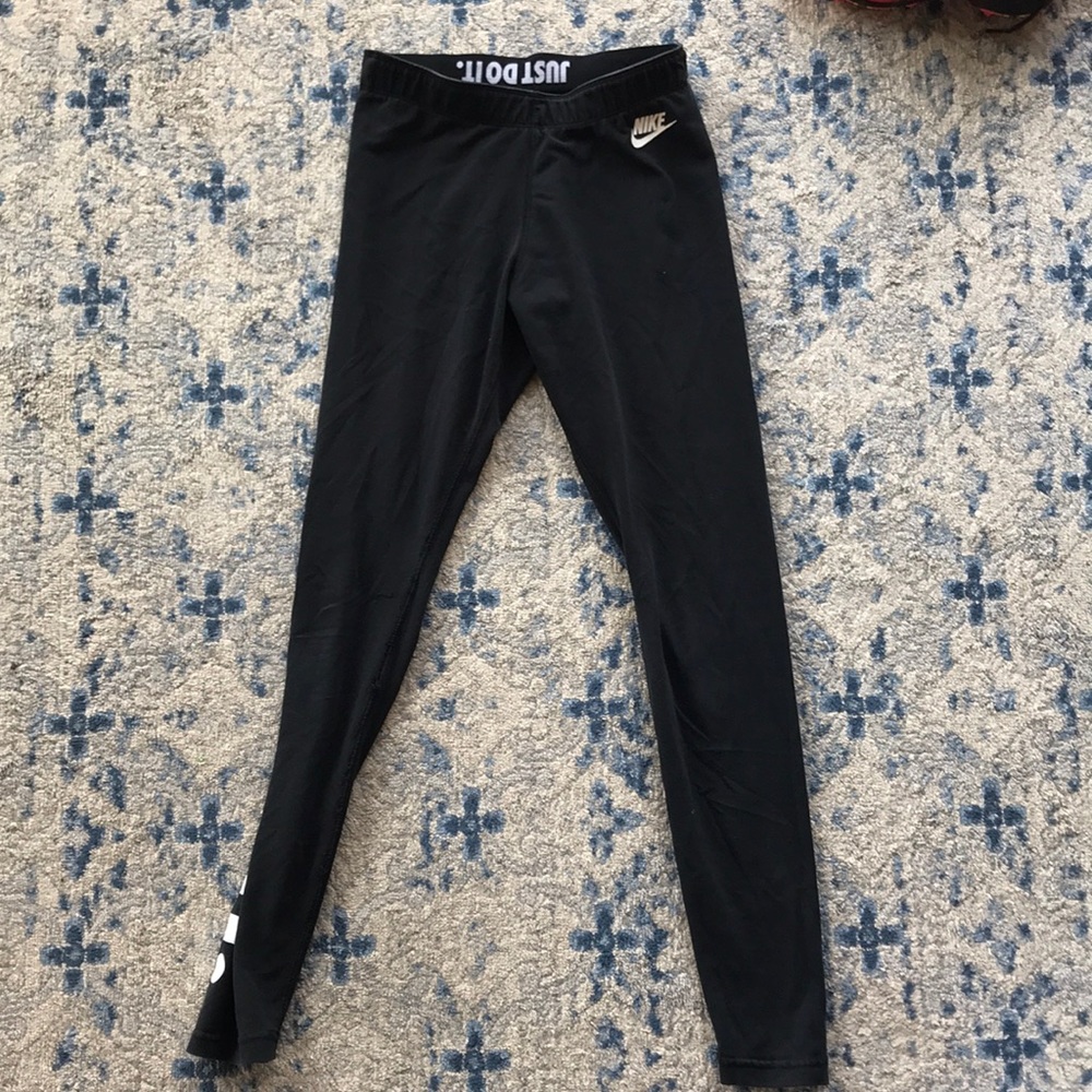 Nike leggings size small